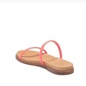 Madewell | Paris Sandal In Electric Pink